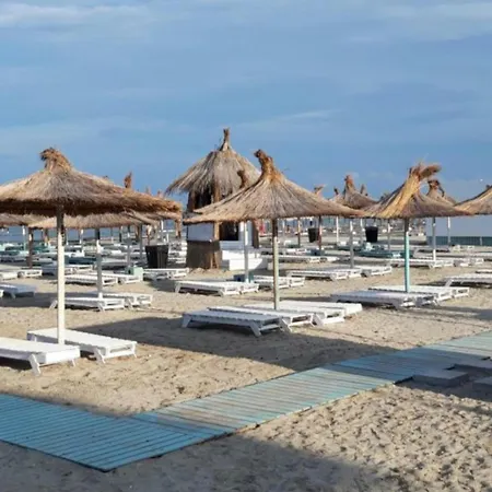 Mamaia Nord- 3 Piscine Exterioare Plaja Centru Promenada