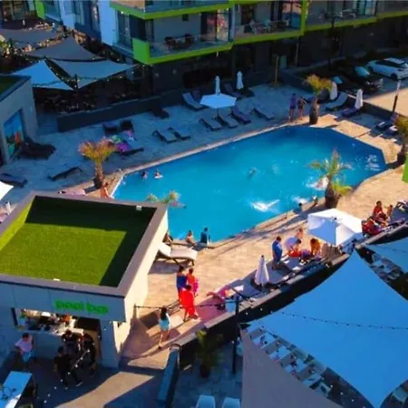 Apartment Mamaia Nord- 3 Piscine Exterioare Plaja Centru Promenada Navodari