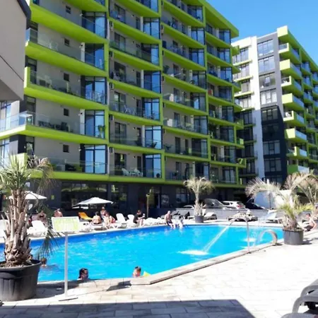 Apartment Mamaia Nord- 3 Piscine Exterioare Plaja Centru Promenada Navodari