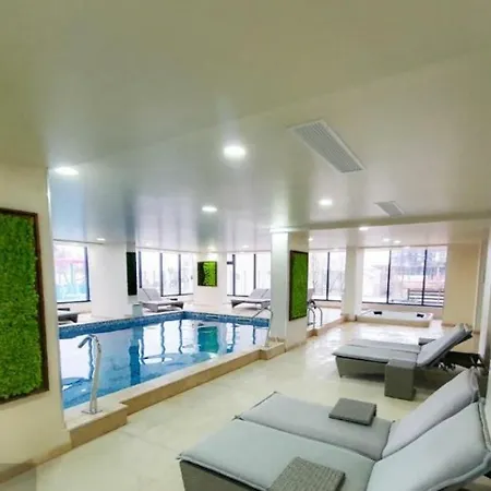 Mamaia Nord- 3 Piscine Exterioare Plaja Centru Promenada Apartment Navodari